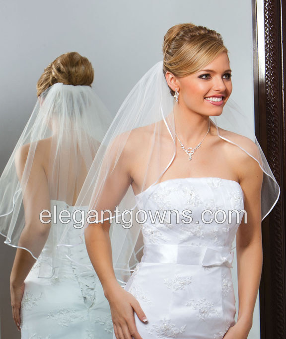 1 Tier Elbow 1/8" Ribbon Edge Wedding Veil 72" Wide 1-251-1R - Click Image to Close