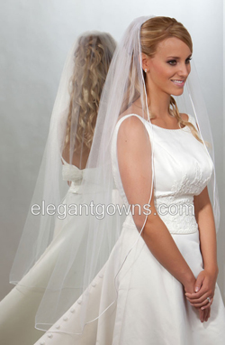 1 Tier Knee Length Rattail Edge Wedding Veil 7-451-RT