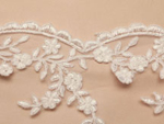 1 Tier Fingertip Length Lace #4 Edge Wedding Veil 7-361-B4L